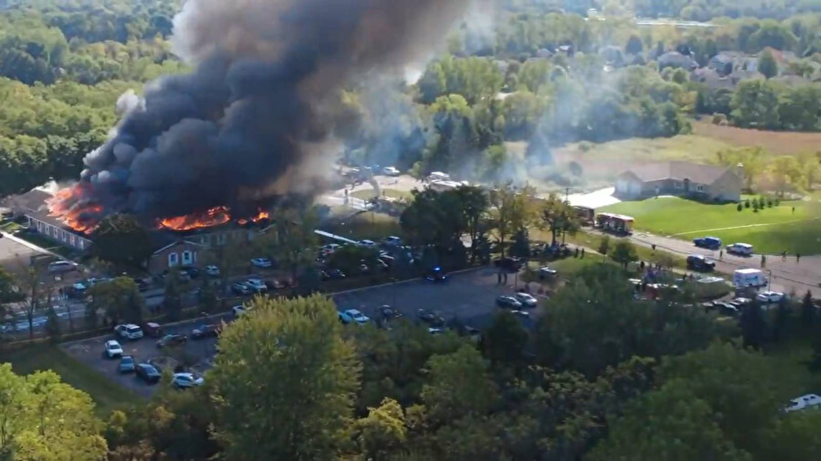 abdde mormon kilisesine silahli saldiri kilise alev aldi cok sayida yarali var l3eI73OW