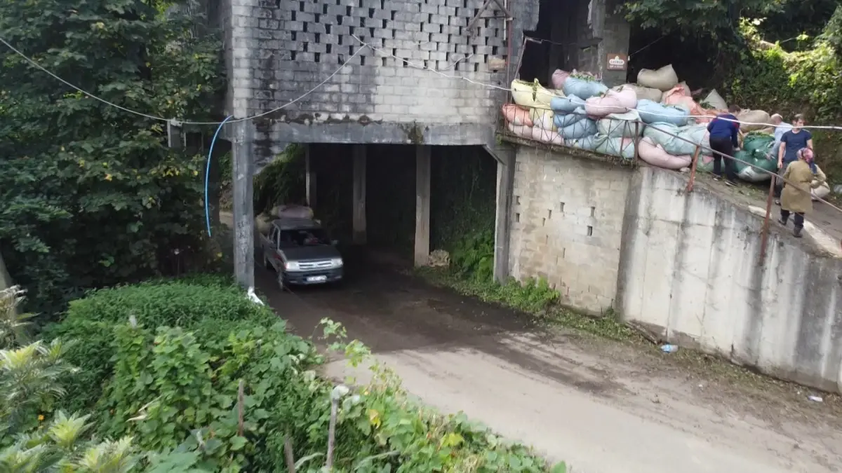 cay alim yeri yola insa edildi n1BjrxWA