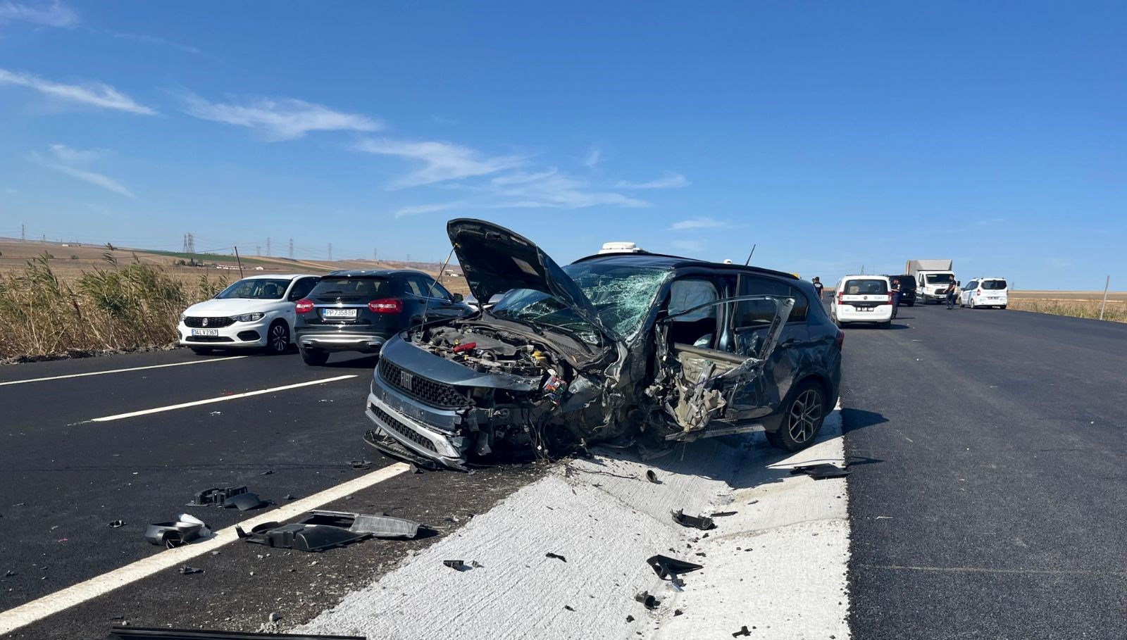 corluda zincirleme kaza 6 yarali DfK6XEQb