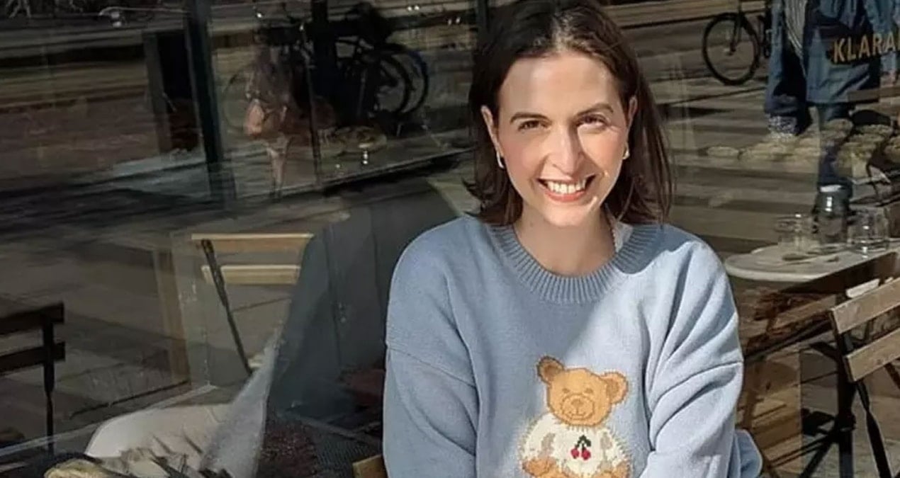 ise ucakla gidip geliyor sebebini duyan sasip kaliyor UwZbRJKG