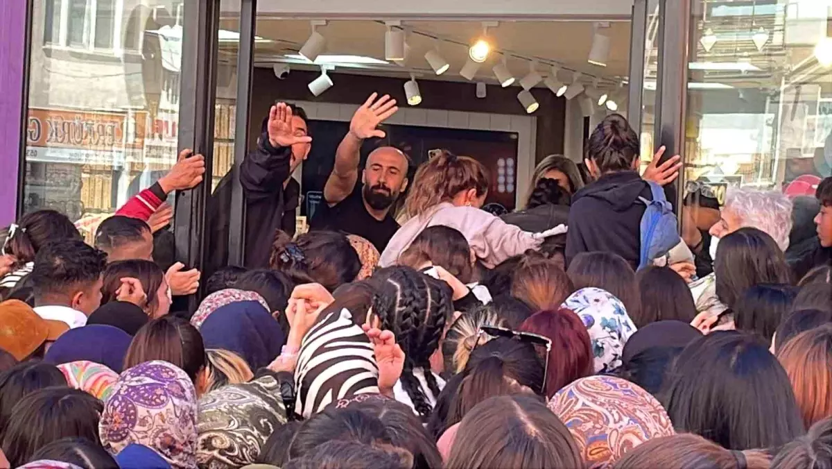 karamanda acilista izdiham quSVP55c