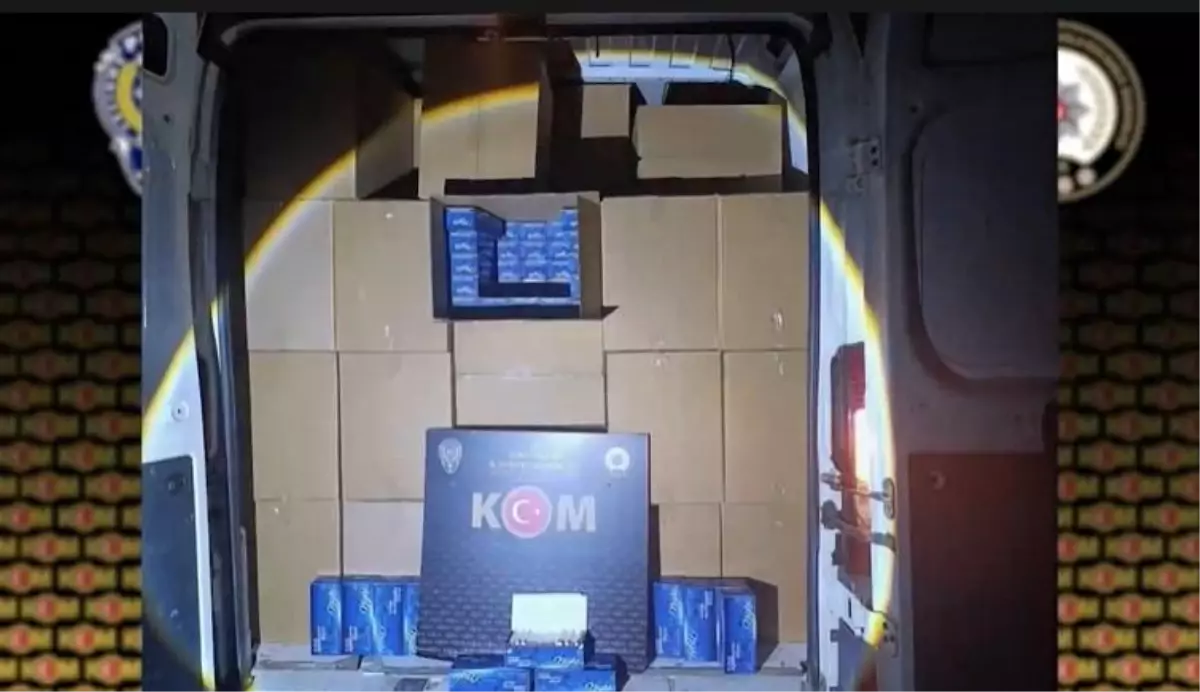 izmirde 10 milyon tllik kacak urun operasyonu kTW9rPMK