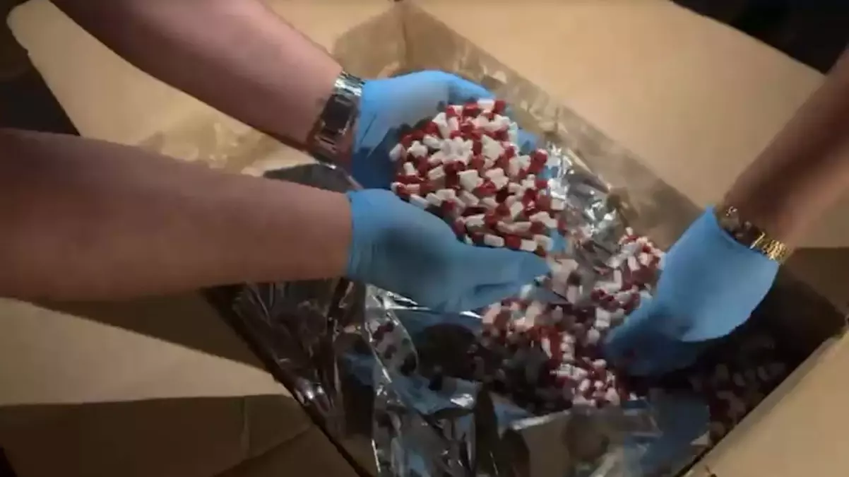 izmirde tarihi uyusturucu operasyonu eeXfY4Wf