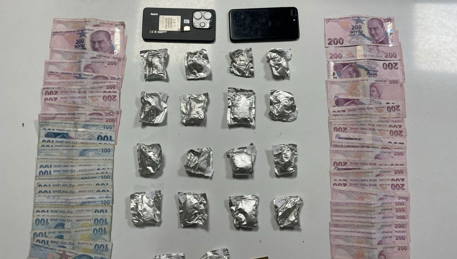 sislide aracinda uyusturucu bulunan kisi tutuklandi xPbNuu79.jpg