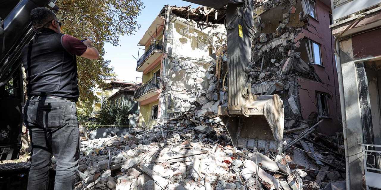 erken uyari sistemi sonuc verdi sindirgi depremini kandilli onceden bildi UmB6hqqp.jpg