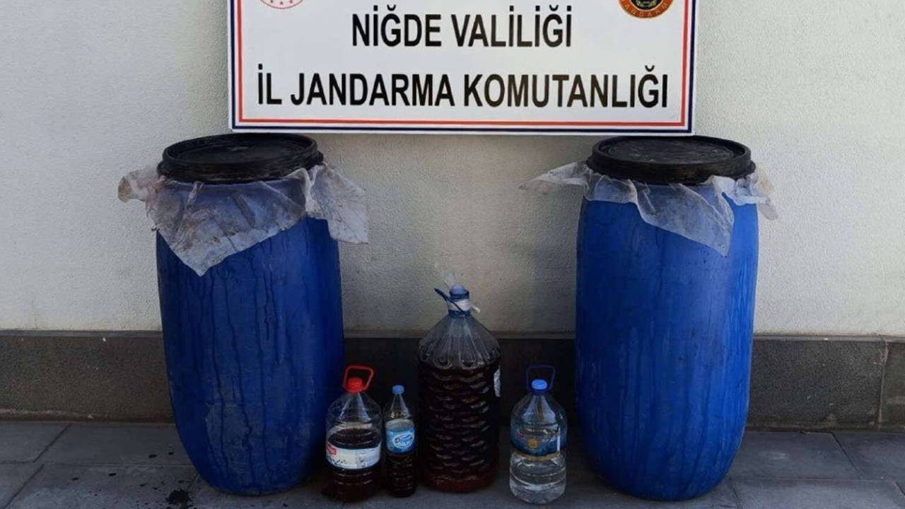 nigde 322 litre el yapimi icki ele gecirildi 4J9cyy3p.jpg